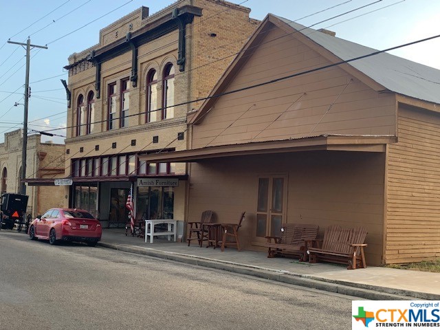 716 N Avenue D Avenue