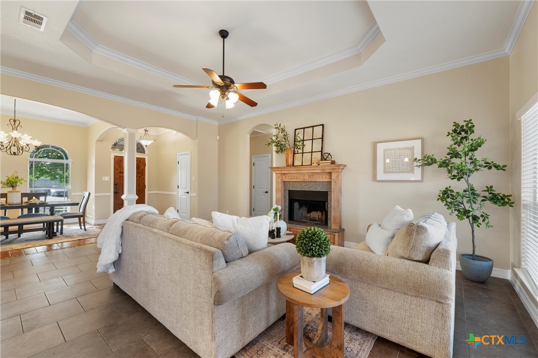 2504 Boxwood Drive