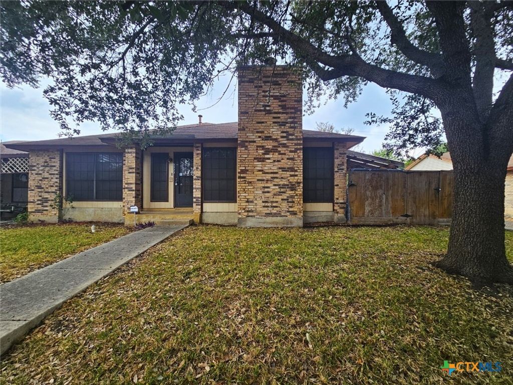 Photo of 5723 Larkdale Drive, San Antonio, TX 78233 (MLS # 596285)