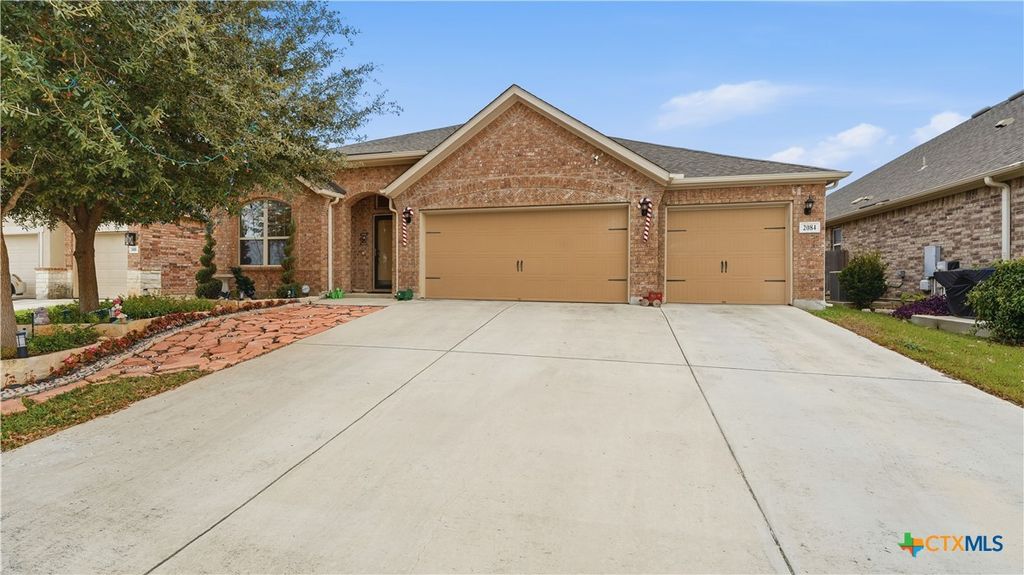 Photo of 2084 Tejas Pecan, New Braunfels, TX 78130 (MLS # 600139)