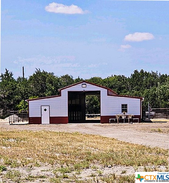 1841 Oak Meadows