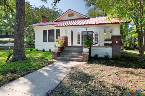 Photo of 620 Rogers Street, San Marcos, TX 78666 (MLS # 609896)