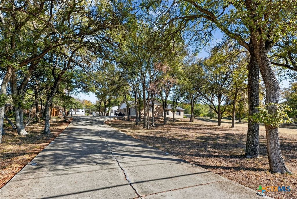 Photo of 722 Stagecoach Trail, San Marcos, TX 78666 (MLS # 597461)