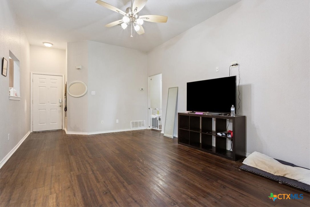 129 Meadowbrook Drive