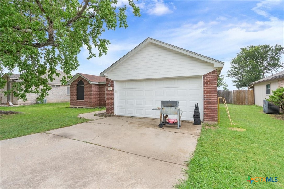 129 Meadowbrook Drive