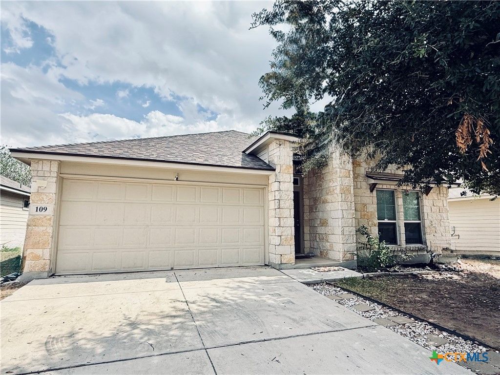 Photo of 109 Salas Drive, San Marcos, TX 78666 (MLS # 593748)