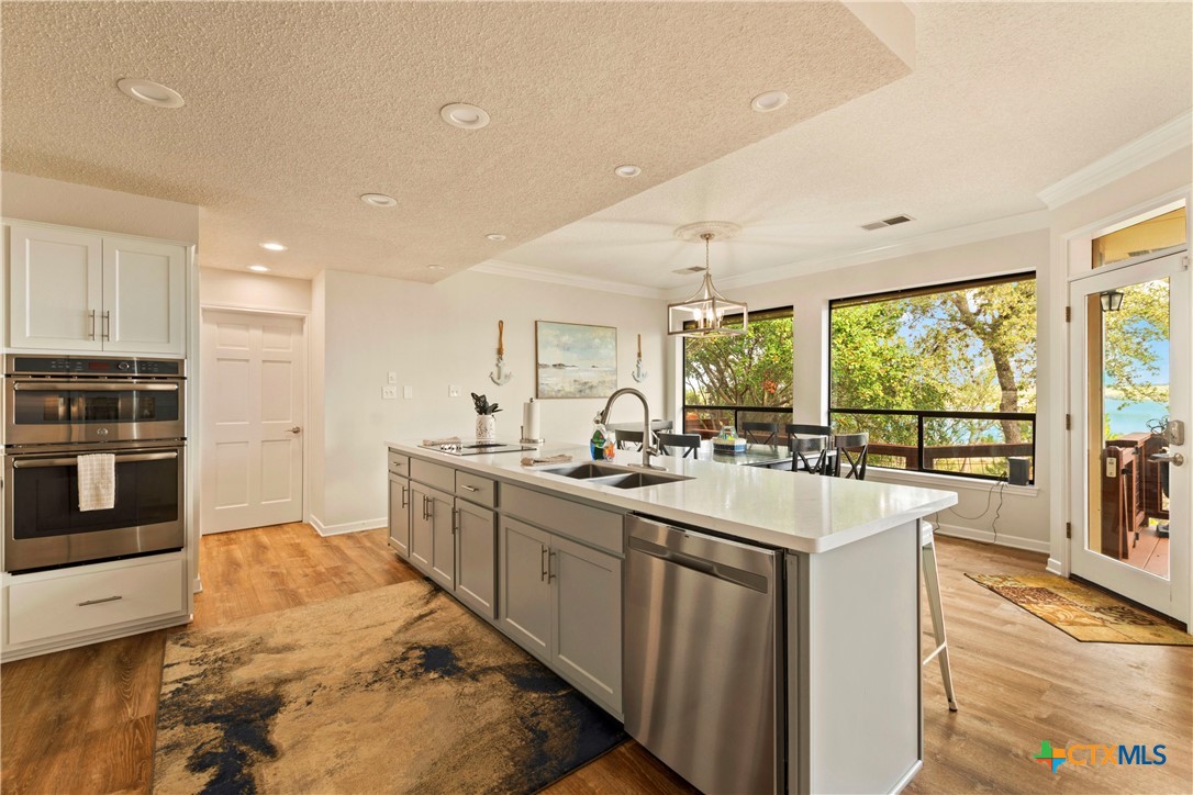 Canyon Lake, Texas 78133, United States, 4 Bedrooms Bedrooms, ,3 BathroomsBathrooms,Residential,Active,215786