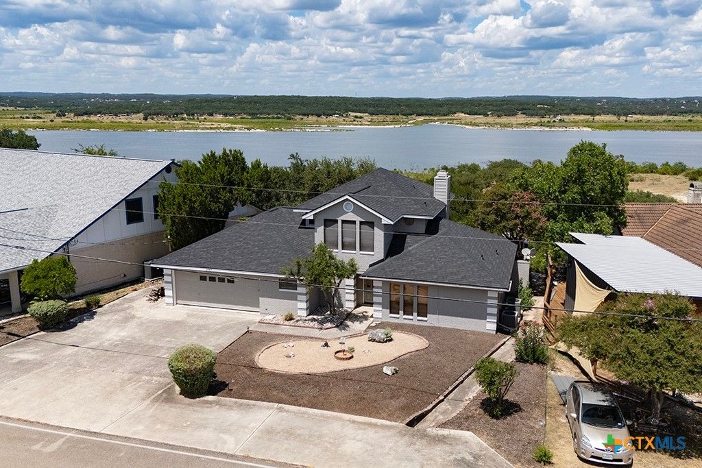 Photo of 2557 Glenn Drive, Canyon Lake, TX 78133 (MLS # 589705)
