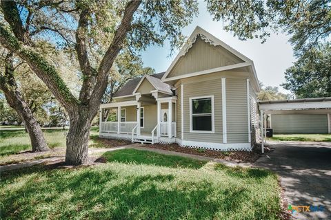 209 Progress Street Edna TX 77957