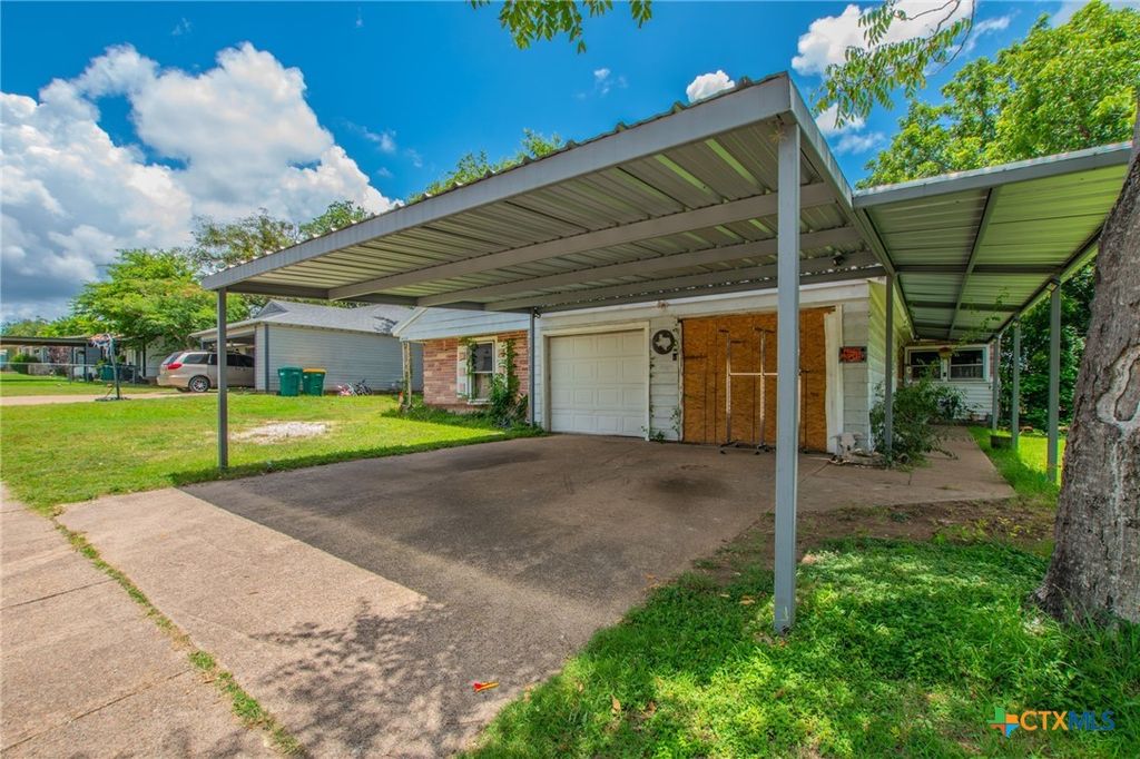 Photo of 2522 Jackson Drive, Gatesville, TX 76528 (MLS # 616860)