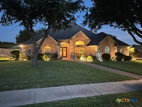Photo of 210 Ranchgate Trail, McGregor, TX 76657 (MLS # 622145)