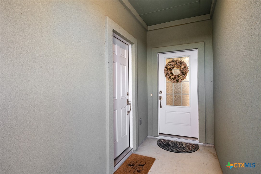 1909 Four Waters Loop