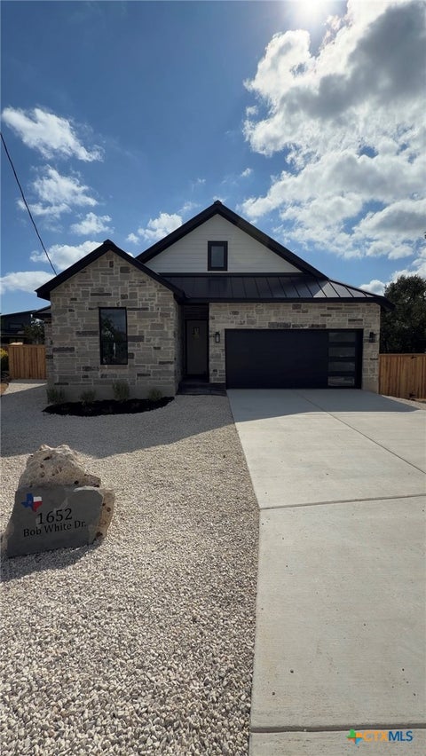 Photo of 1652 Bob White Drive, Spring Branch, TX 78070 (MLS # 627706)