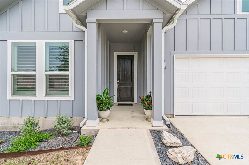 Photo of 433 Skipping Cedar Street, San Marcos, TX 78666 (MLS # 613516)
