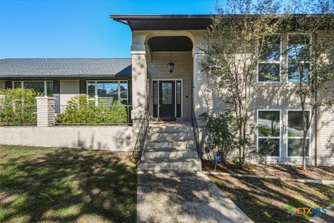 Photo of 21 Royal Crest, New Braunfels, TX 78130 (MLS # 623726)
