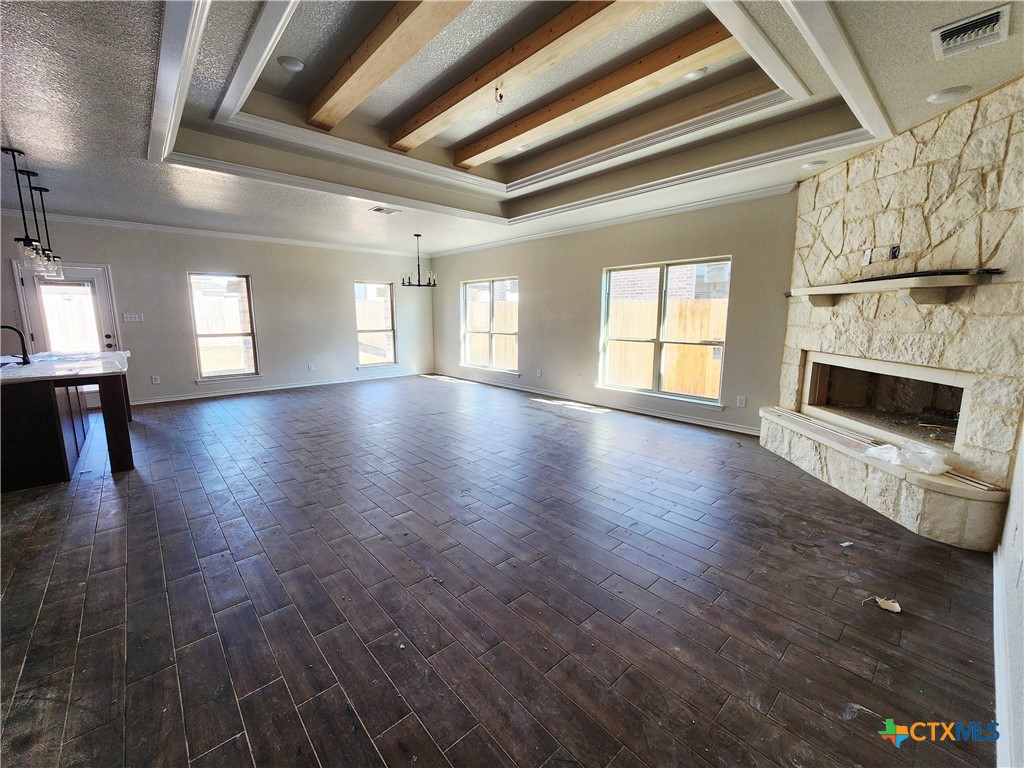 712 Golden Eagle Drive