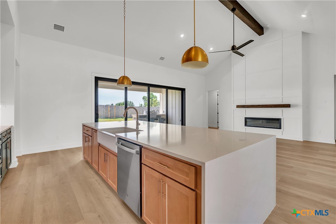 6625 King Oaks Boulevard