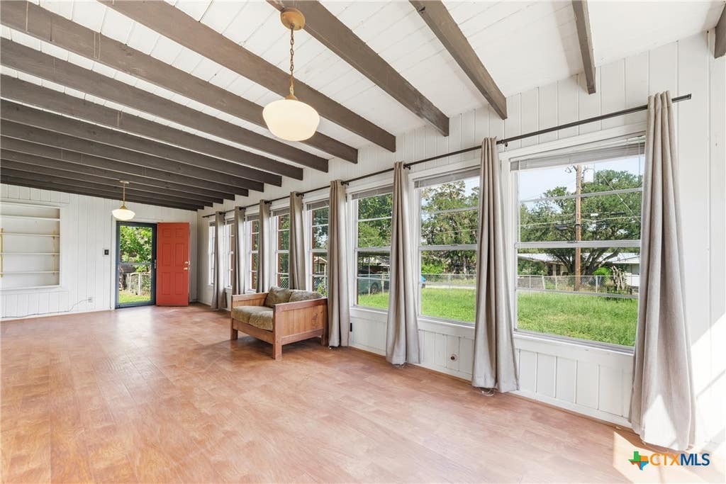 Photo of 107 W Holland Street, San Marcos, TX 78666 (MLS # 622634)