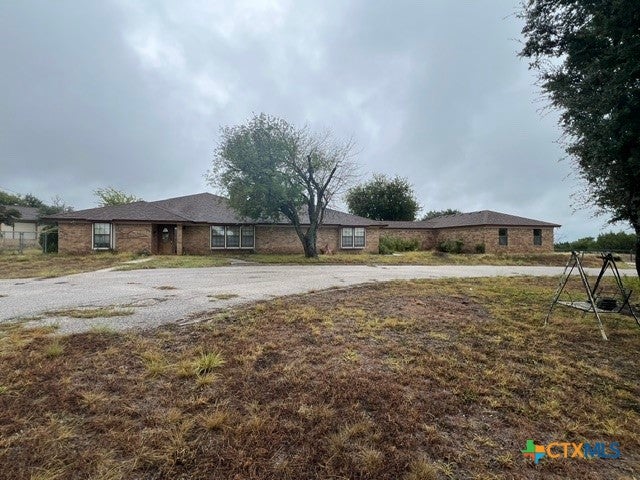 1520 W Highway 190