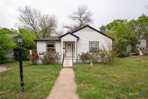 Photo of 214 E Munroe Avenue, Temple, TX 76501 (MLS # 624874)