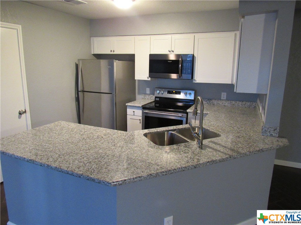 Photo 1 of 28 — 1202 Thorpe Lane 405, San Marcos, TX 78666