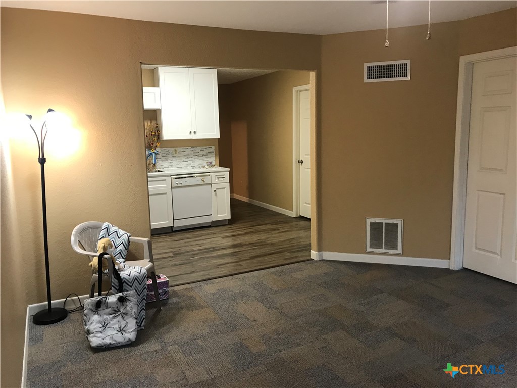 4841 N Hwy 35