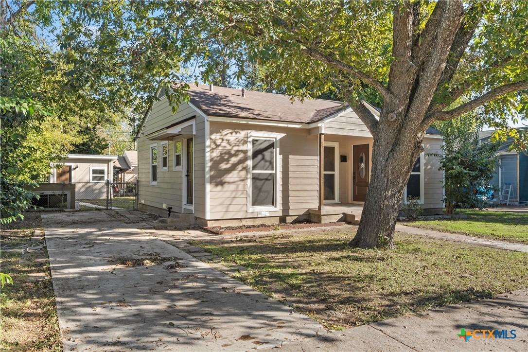 1203 S 5th Street