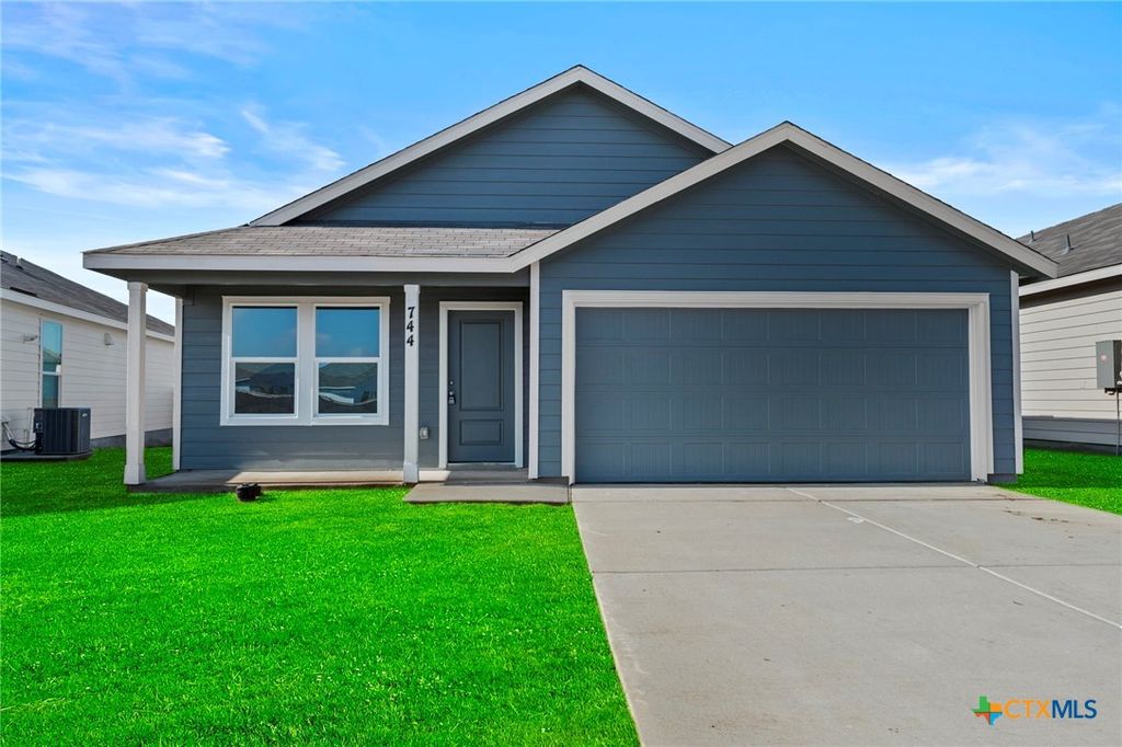 Photo of 744 Horsetail Lane, New Braunfels, TX 78132 (MLS # 610960)