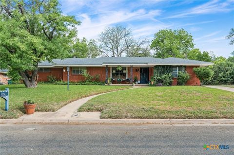 216 E 21st Avenue Belton TX 76513