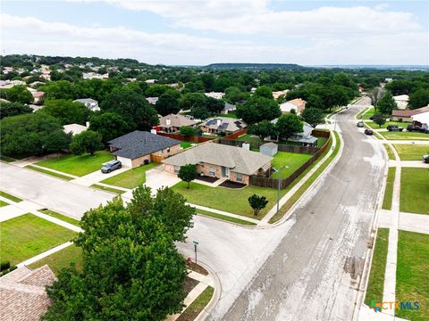 Photo of 907 Vernon Drive, Copperas Cove, TX 76522 (MLS # 614964)