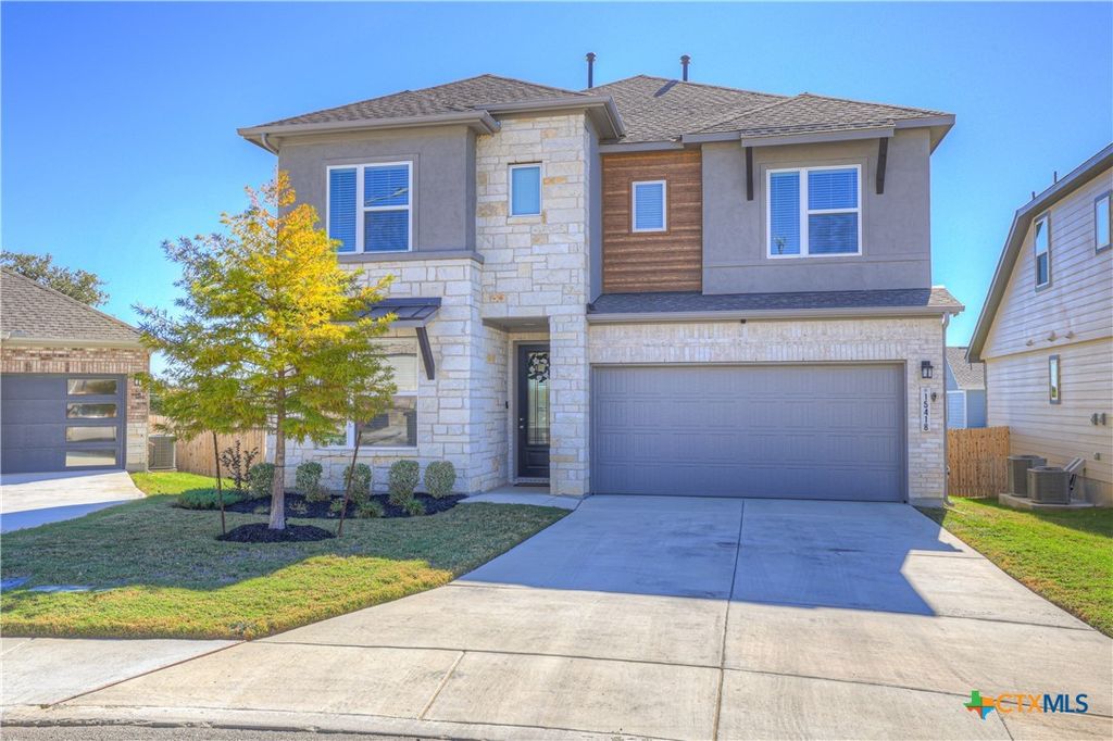 Photo of 15418 Ivory Hills, San Antonio, TX 78247 (MLS # 596880)