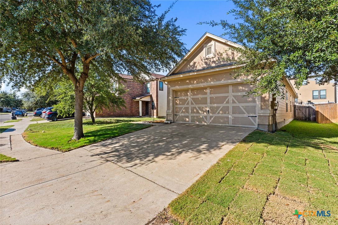 1127 Lonesome Oak Drive