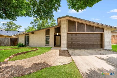 Photo of 5001 Wedgewood Drive, Schertz, TX 78108 (MLS # 613077)
