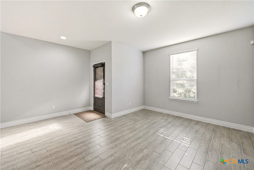 Photo of 12272 Dusty Boots Road, San Antonio, TX 78254 (MLS # 610287)