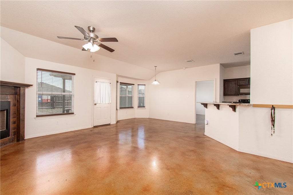 Photo of 6702 Black Springs Drive, Killeen, TX 76549 (MLS # 627662)