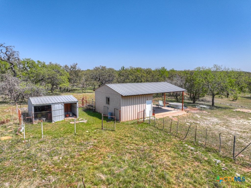 listing image 40