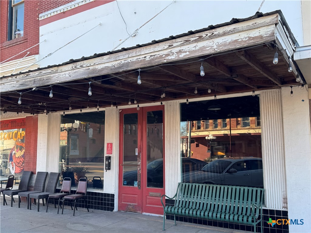 Photo 1 of 5 — 303 Main Street, Smithville, TX 78957