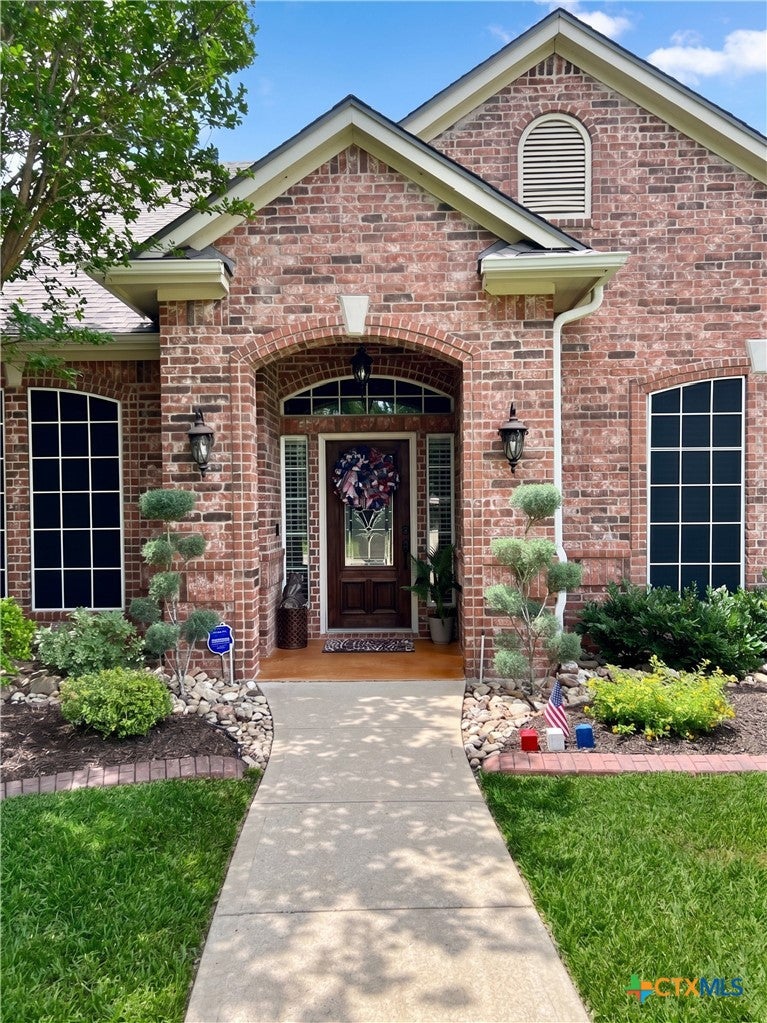 Photo of 2215 Fox Glen Lane, Temple, TX 76502 (MLS # 617205)