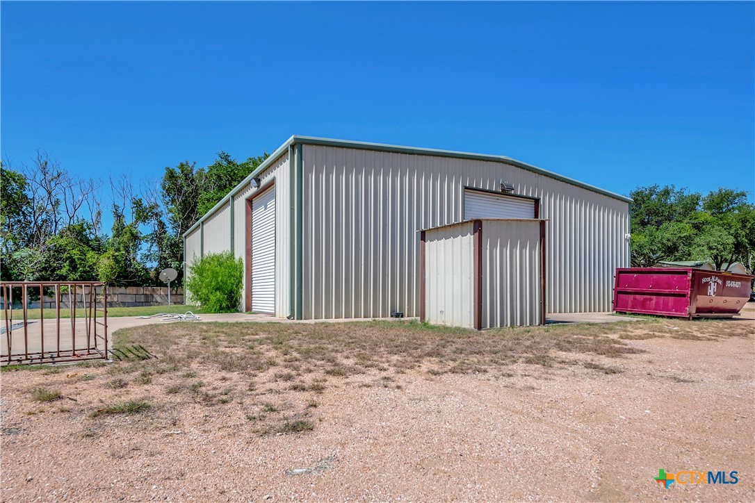 301 Fm 1660