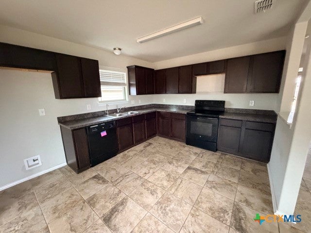 2414 Vicksburg Lane