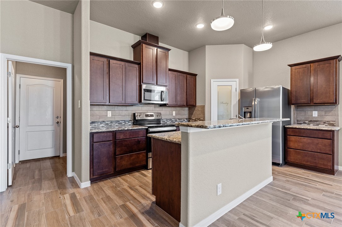 901 Marlow Cove