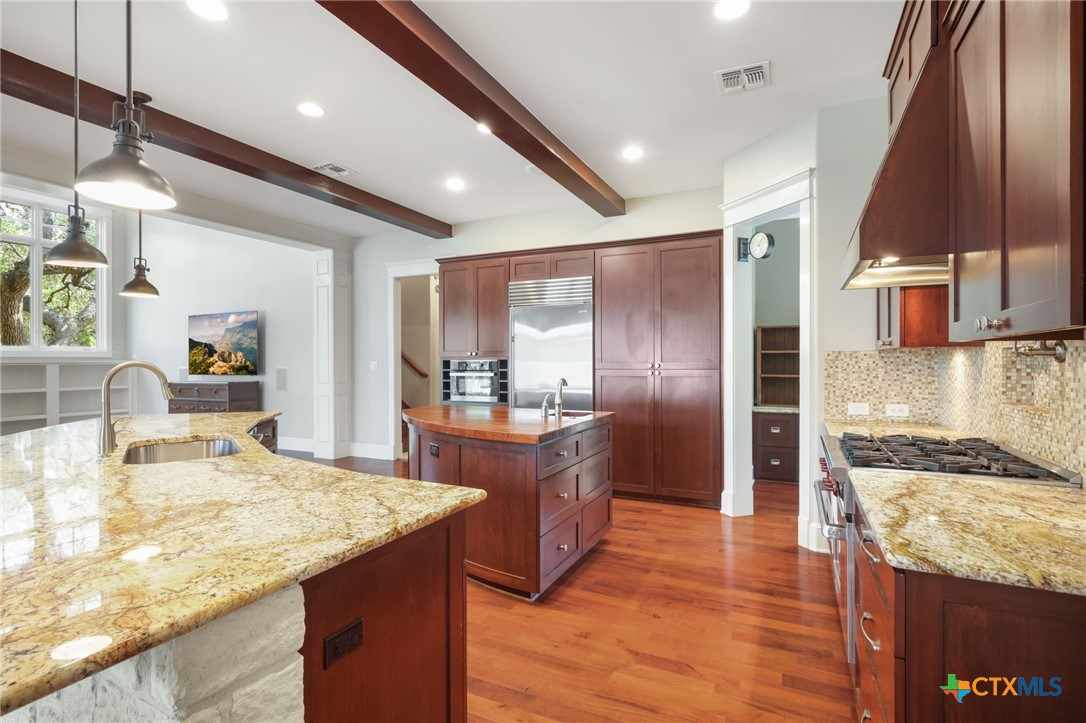 New Braunfels, Texas 78132, United States, 4 Bedrooms Bedrooms, ,5 BathroomsBathrooms,Residential,Active,187957