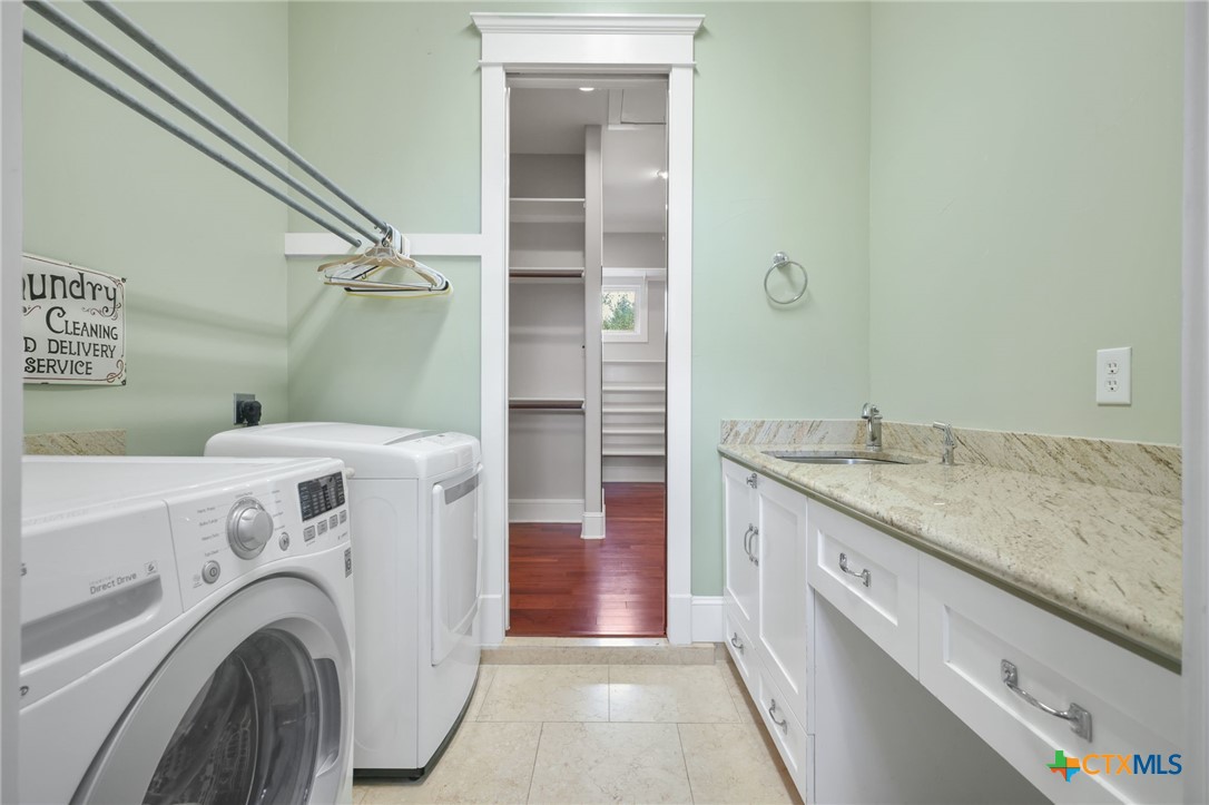 New Braunfels, Texas 78132, United States, 4 Bedrooms Bedrooms, ,5 BathroomsBathrooms,Residential,Active,187957