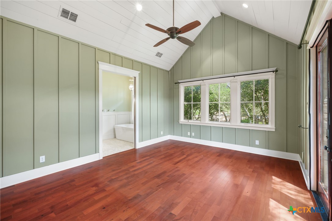 New Braunfels, Texas 78132, United States, 4 Bedrooms Bedrooms, ,5 BathroomsBathrooms,Residential,Active,187957