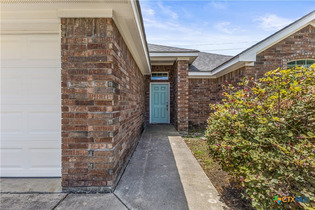 Photo of 526 Armstrong Drive, Belton, TX 76513 (MLS # 616284)