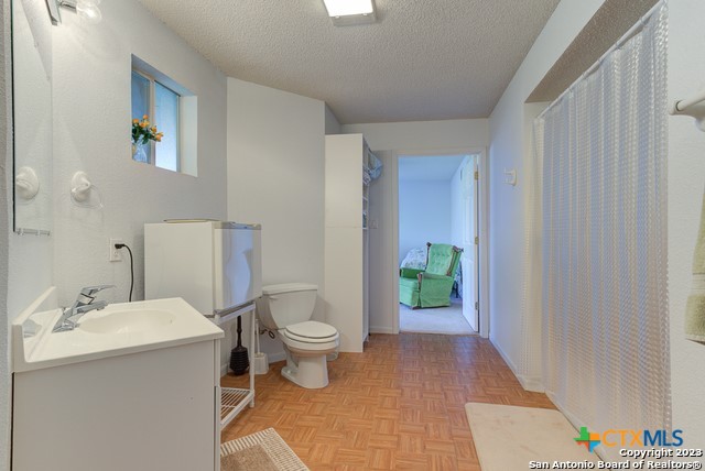 Canyon Lake, Texas 78133, United States, 4 Bedrooms Bedrooms, ,3 BathroomsBathrooms,Residential,Active,128494