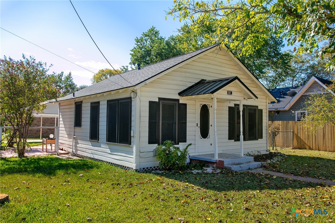 601 W Mustang Street