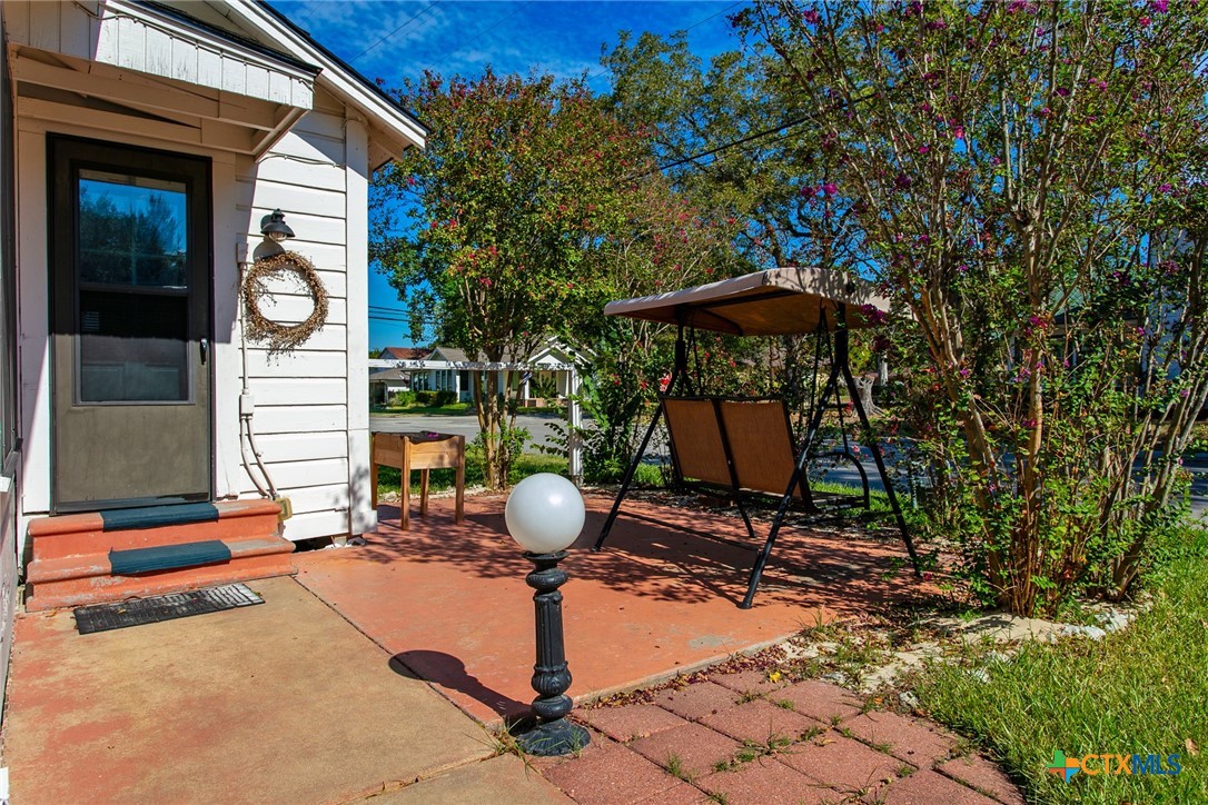 601 W Mustang Street