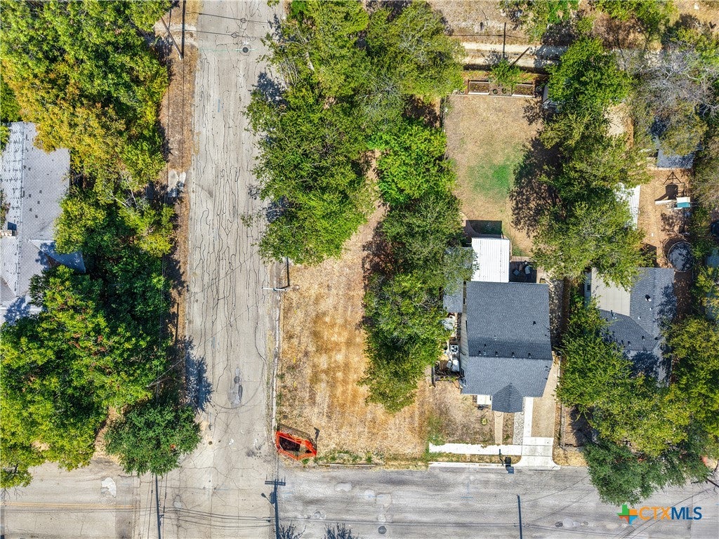 1525 Baylor Avenue
