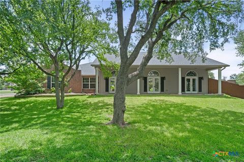 Photo of 68 Richland Drive, Belton, TX 76513 (MLS # 616168)
